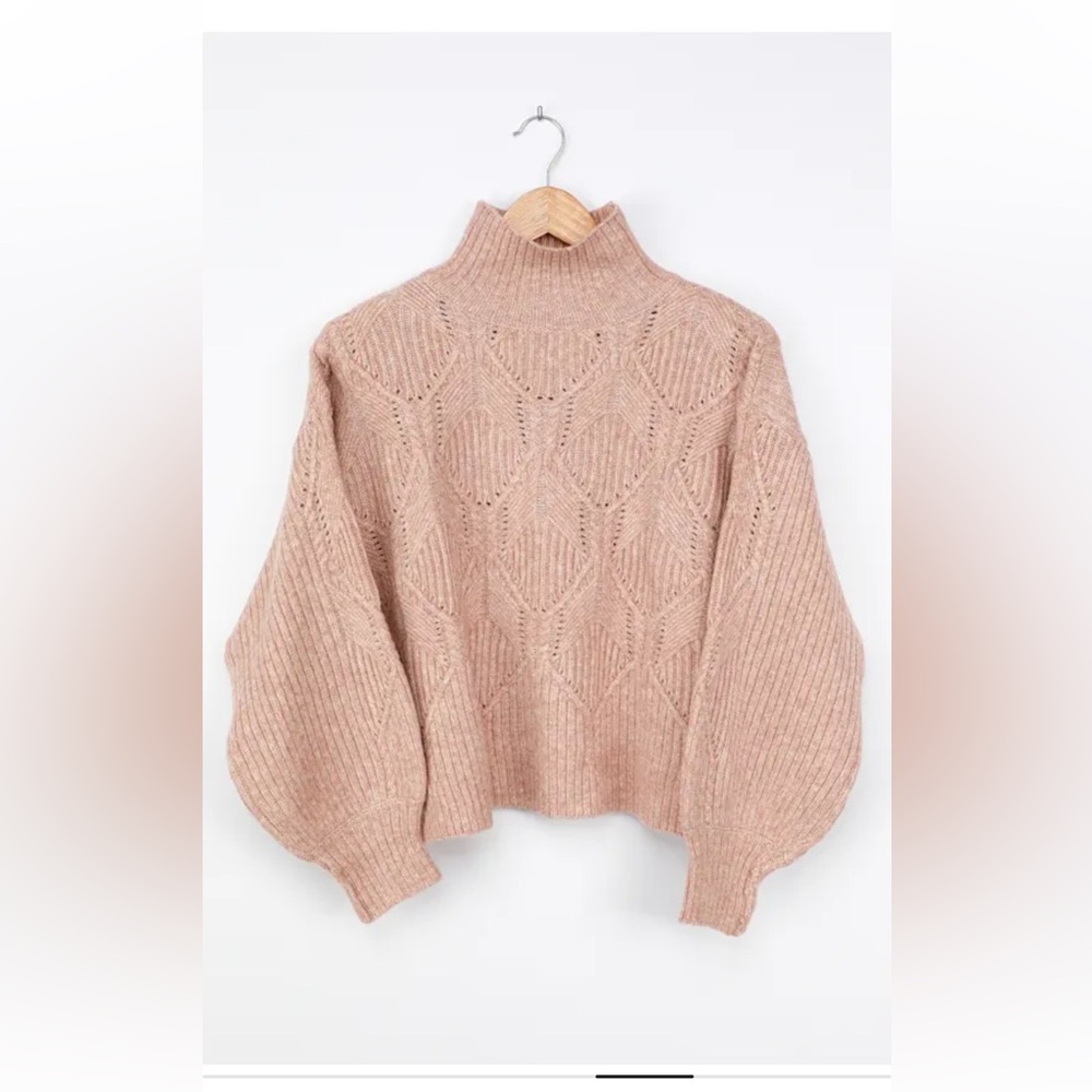 Lush Textured Knit Turtleneck Sweater - Blush